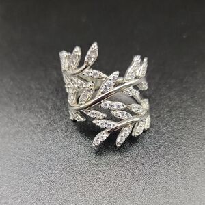 JTV Elegant Rhodium Over Sterling Silver Leaf Design Ring Size 7